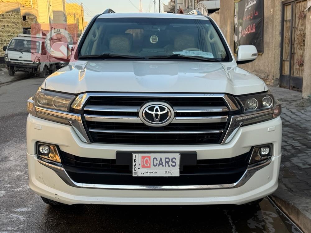 تويوتا لاندكروزر